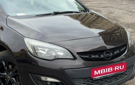 Opel Astra J, 2013 год, 670 000 рублей, 2 фотография