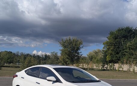 Hyundai Avante, 2011 год, 980 000 рублей, 2 фотография