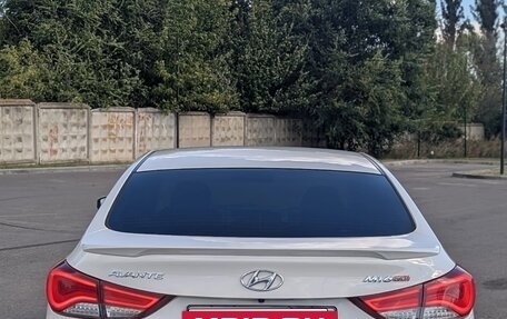 Hyundai Avante, 2011 год, 980 000 рублей, 5 фотография