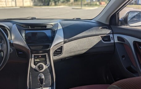 Hyundai Avante, 2011 год, 980 000 рублей, 13 фотография