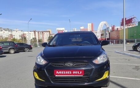 Hyundai Solaris II рестайлинг, 2011 год, 815 000 рублей, 3 фотография