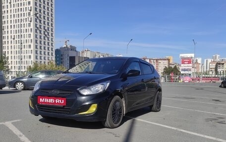 Hyundai Solaris II рестайлинг, 2011 год, 815 000 рублей, 2 фотография