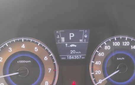 Hyundai Solaris II рестайлинг, 2011 год, 815 000 рублей, 10 фотография
