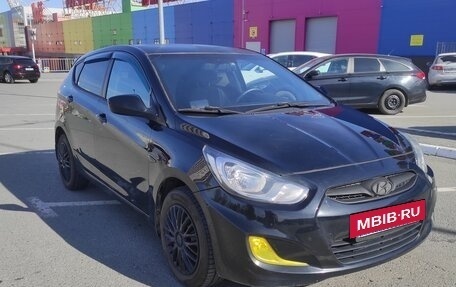 Hyundai Solaris II рестайлинг, 2011 год, 815 000 рублей, 4 фотография