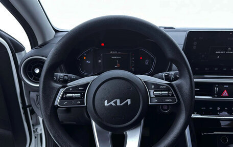 KIA K3, 2023 год, 1 590 100 рублей, 11 фотография