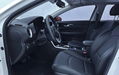 KIA K3, 2023 год, 1 590 100 рублей, 13 фотография