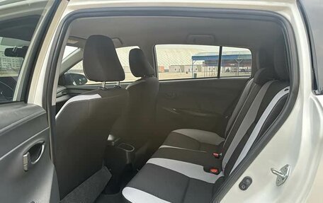 Toyota Yaris XP150 рестайлинг, 2022 год, 1 468 395 рублей, 13 фотография