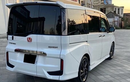 Honda Stepwgn IV, 2021 год, 1 990 000 рублей, 6 фотография