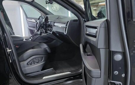 Porsche Cayenne III, 2022 год, 9 800 000 рублей, 10 фотография