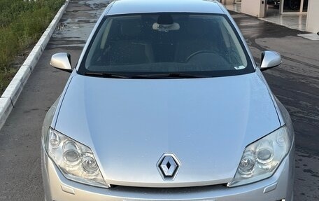 Renault Laguna III рестайлинг, 2008 год, 700 000 рублей, 2 фотография