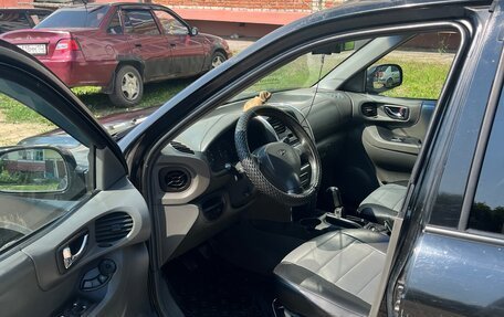 Hyundai Santa Fe III рестайлинг, 2004 год, 300 000 рублей, 4 фотография
