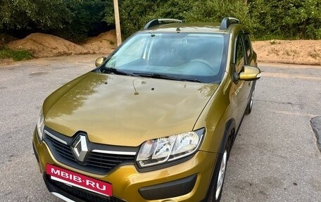 Renault Sandero II рестайлинг, 2016 год, 870 000 рублей, 3 фотография