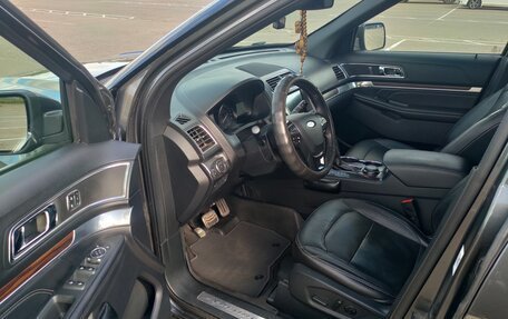 Ford Explorer VI, 2019 год, 3 200 000 рублей, 7 фотография