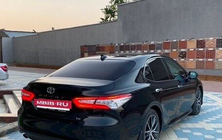Toyota Camry, 2021 год, 2 880 000 рублей, 2 фотография
