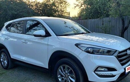 Hyundai Tucson III, 2018 год, 1 820 000 рублей, 3 фотография