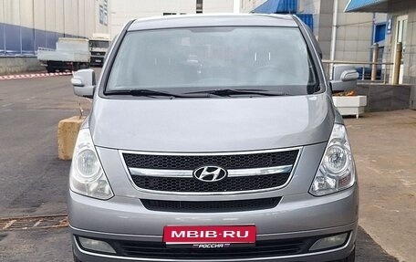 Hyundai Grand Starex Grand Starex I рестайлинг 2, 2014 год, 2 000 000 рублей, 1 фотография