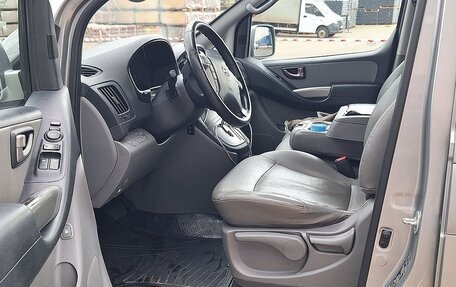 Hyundai Grand Starex Grand Starex I рестайлинг 2, 2014 год, 2 000 000 рублей, 8 фотография