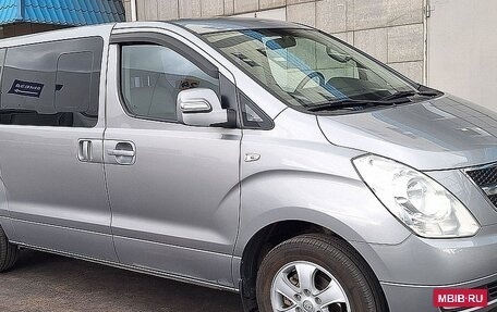 Hyundai Grand Starex Grand Starex I рестайлинг 2, 2014 год, 2 000 000 рублей, 2 фотография