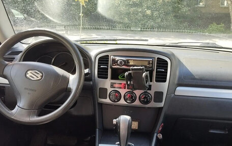 Suzuki Grand Vitara, 2004 год, 690 000 рублей, 3 фотография
