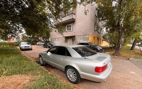Audi A8, 1996 год, 690 000 рублей, 4 фотография