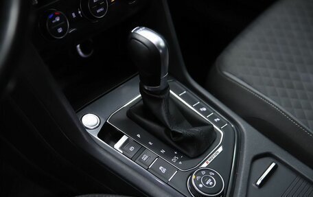Volkswagen Tiguan II, 2017 год, 2 150 000 рублей, 15 фотография