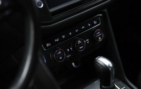 Volkswagen Tiguan II, 2017 год, 2 150 000 рублей, 14 фотография