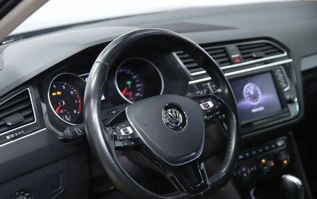 Volkswagen Tiguan II, 2017 год, 2 150 000 рублей, 11 фотография