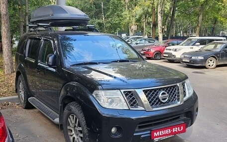 Nissan Pathfinder, 2013 год, 1 900 000 рублей, 2 фотография