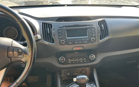 KIA Sportage III, 2011 год, 850 000 рублей, 7 фотография