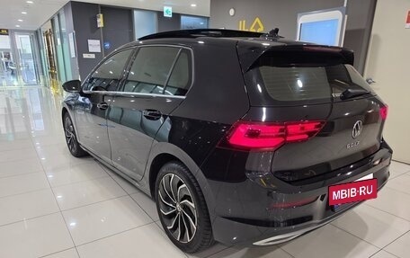 Volkswagen Golf VIII, 2023 год, 2 999 994 рублей, 3 фотография