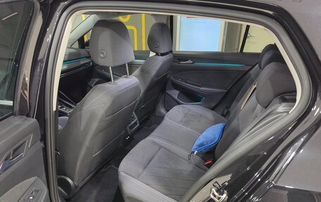 Volkswagen Golf VIII, 2023 год, 2 999 994 рублей, 10 фотография