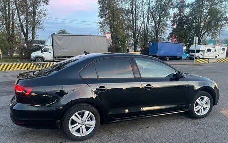 Volkswagen Jetta VI, 2016 год, 1 300 000 рублей, 4 фотография
