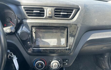 KIA Rio III рестайлинг, 2013 год, 625 000 рублей, 18 фотография