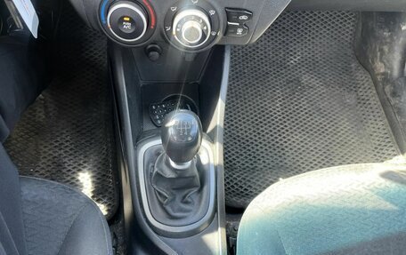 KIA Rio III рестайлинг, 2013 год, 625 000 рублей, 17 фотография