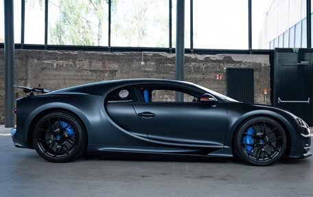 Bugatti Chiron, 2019 год, 658 000 000 рублей, 4 фотография