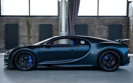 Bugatti Chiron, 2019 год, 658 000 000 рублей, 5 фотография
