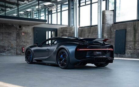 Bugatti Chiron, 2019 год, 658 000 000 рублей, 7 фотография