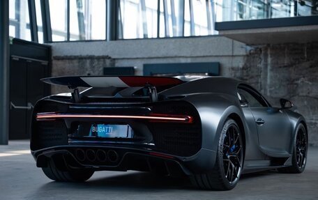 Bugatti Chiron, 2019 год, 658 000 000 рублей, 8 фотография