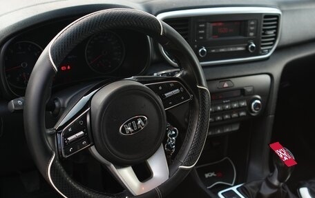 KIA Sportage IV рестайлинг, 2019 год, 2 200 000 рублей, 8 фотография
