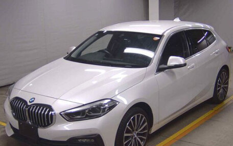 BMW 1 серия, 2024 год, 2 100 000 рублей, 4 фотография