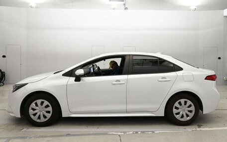 Toyota Corolla, 2022 год, 1 330 000 рублей, 6 фотография