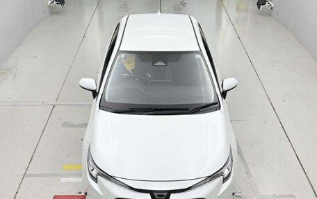 Toyota Corolla, 2022 год, 1 330 000 рублей, 2 фотография