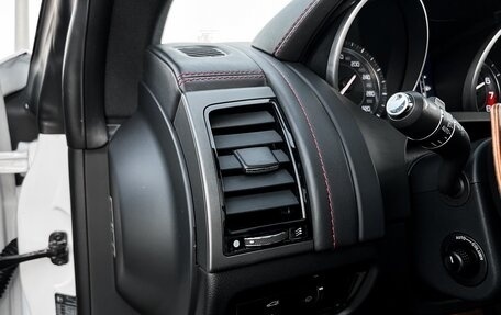 Jaguar F-Type I рестайлинг 2, 2014 год, 4 750 000 рублей, 15 фотография