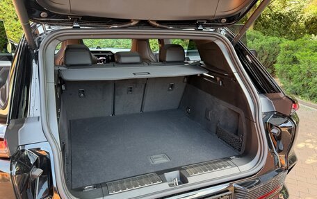 Porsche Cayenne, 2026 год, 28 000 000 рублей, 13 фотография