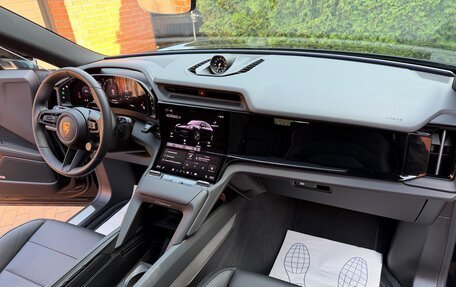 Porsche Cayenne, 2026 год, 28 000 000 рублей, 19 фотография