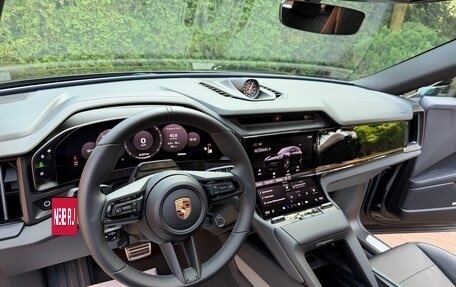 Porsche Cayenne, 2026 год, 28 000 000 рублей, 15 фотография