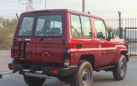 Toyota Land Cruiser 70, 2026 год, 10 728 000 рублей, 5 фотография