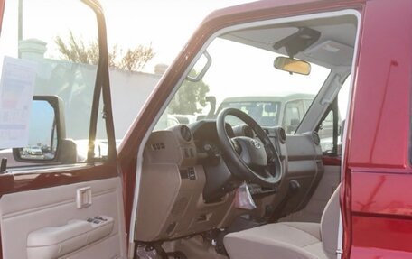 Toyota Land Cruiser 70, 2026 год, 10 728 000 рублей, 9 фотография