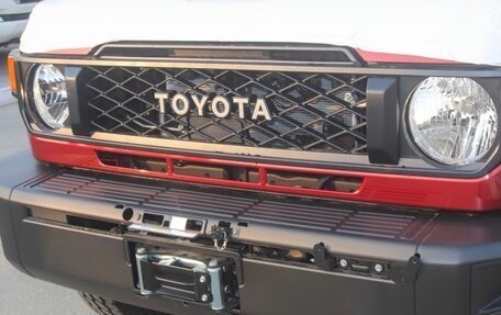 Toyota Land Cruiser 70, 2026 год, 10 728 000 рублей, 24 фотография