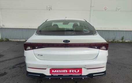 KIA K5, 2021 год, 2 350 000 рублей, 6 фотография